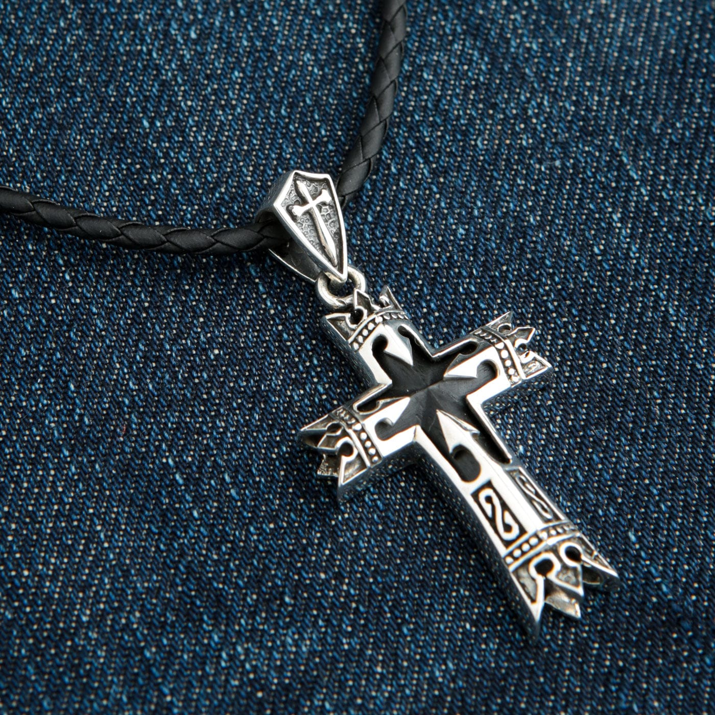 Montana Silversmiths Inspirational Patriotism Cross Necklace, NC4360 at  Tractor Supply Co.